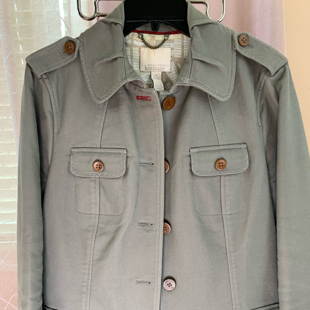 Jacket Banana Republic Heritage size 12, lined. Mint condition.